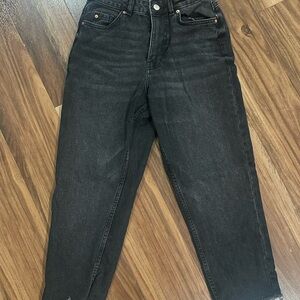 Primark Women’s Slim Straight Black Jeans